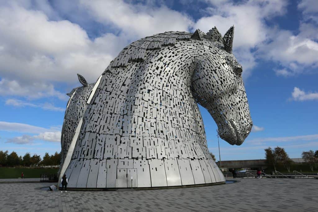 metal horse structures in Falkirk